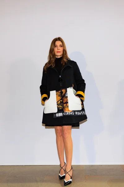 Look 10